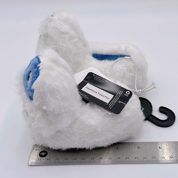 Abominable Snowman‎ 3D Slippers with Non-Slip Soles from Rudolph BumbleSlipper - Picture 9 of 9